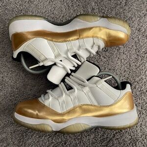 Air Jordan 11 Low “Closing Ceremony”